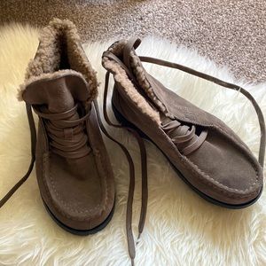Fit flop suede boots size 7